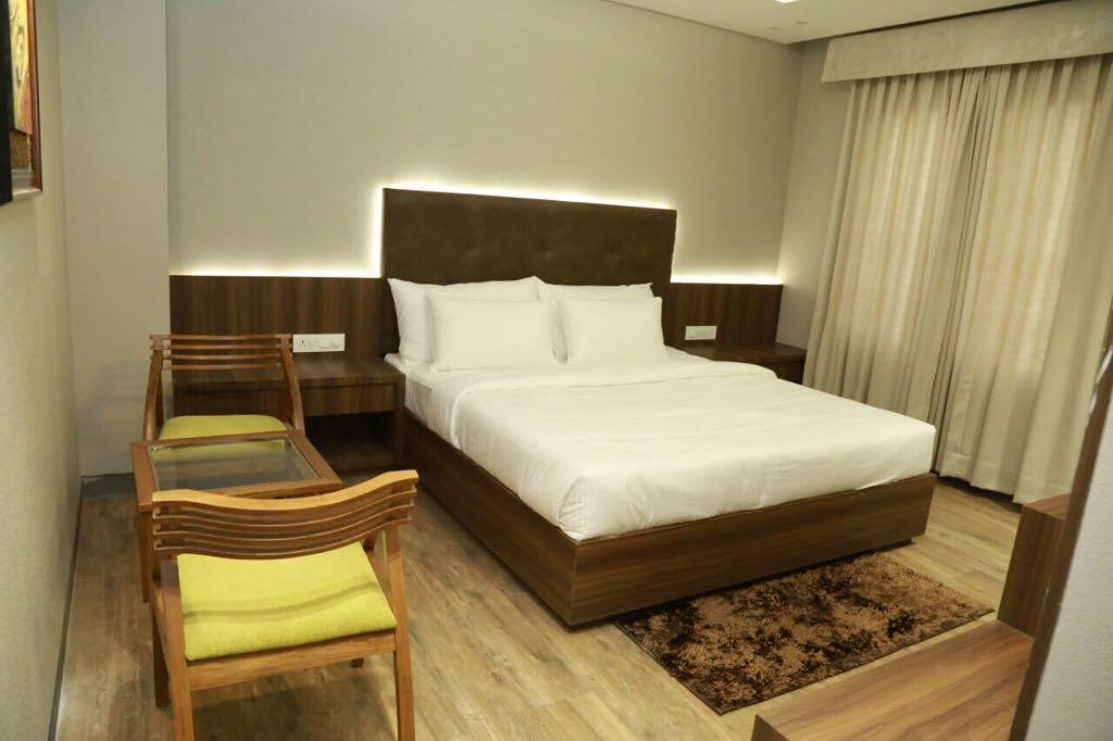 Hotel City Crown Mandsaur Luaran gambar