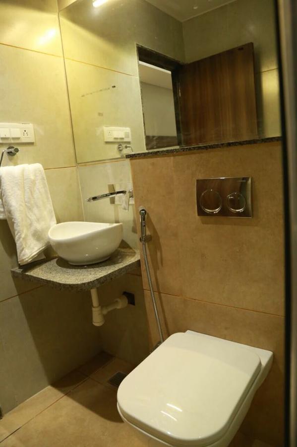 Hotel City Crown Mandsaur Luaran gambar